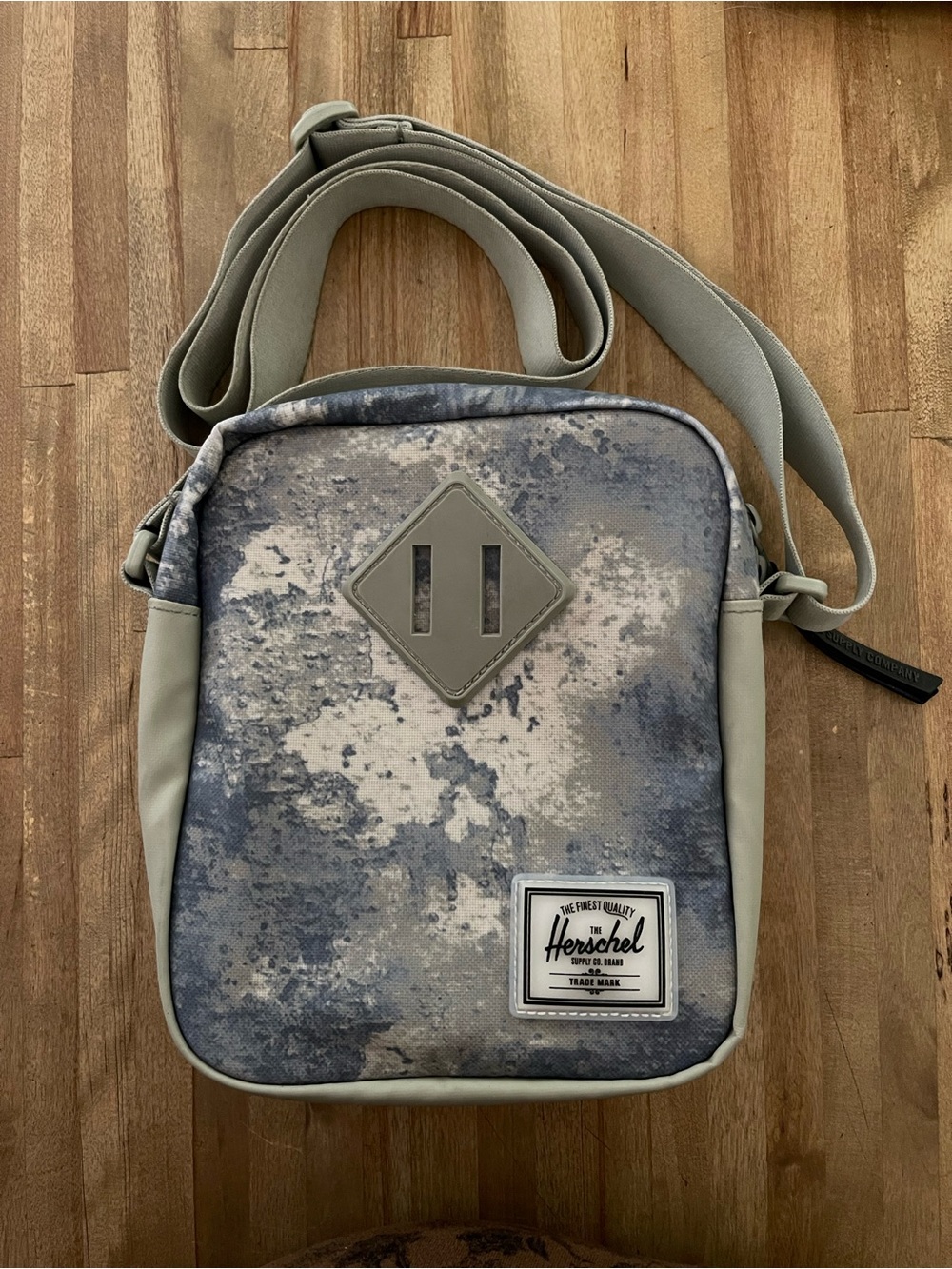 Herschel Supply Heritage Water Resistant Crossbody Bag